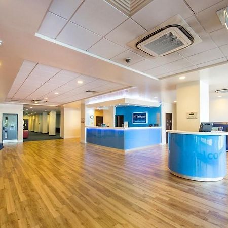 הורלי Mercure London Gatwick Airport מראה חיצוני תמונה