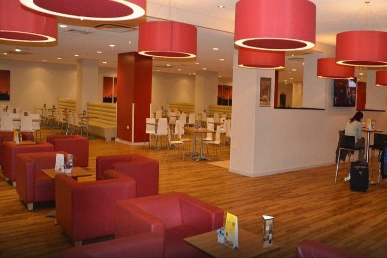 הורלי Mercure London Gatwick Airport מראה חיצוני תמונה