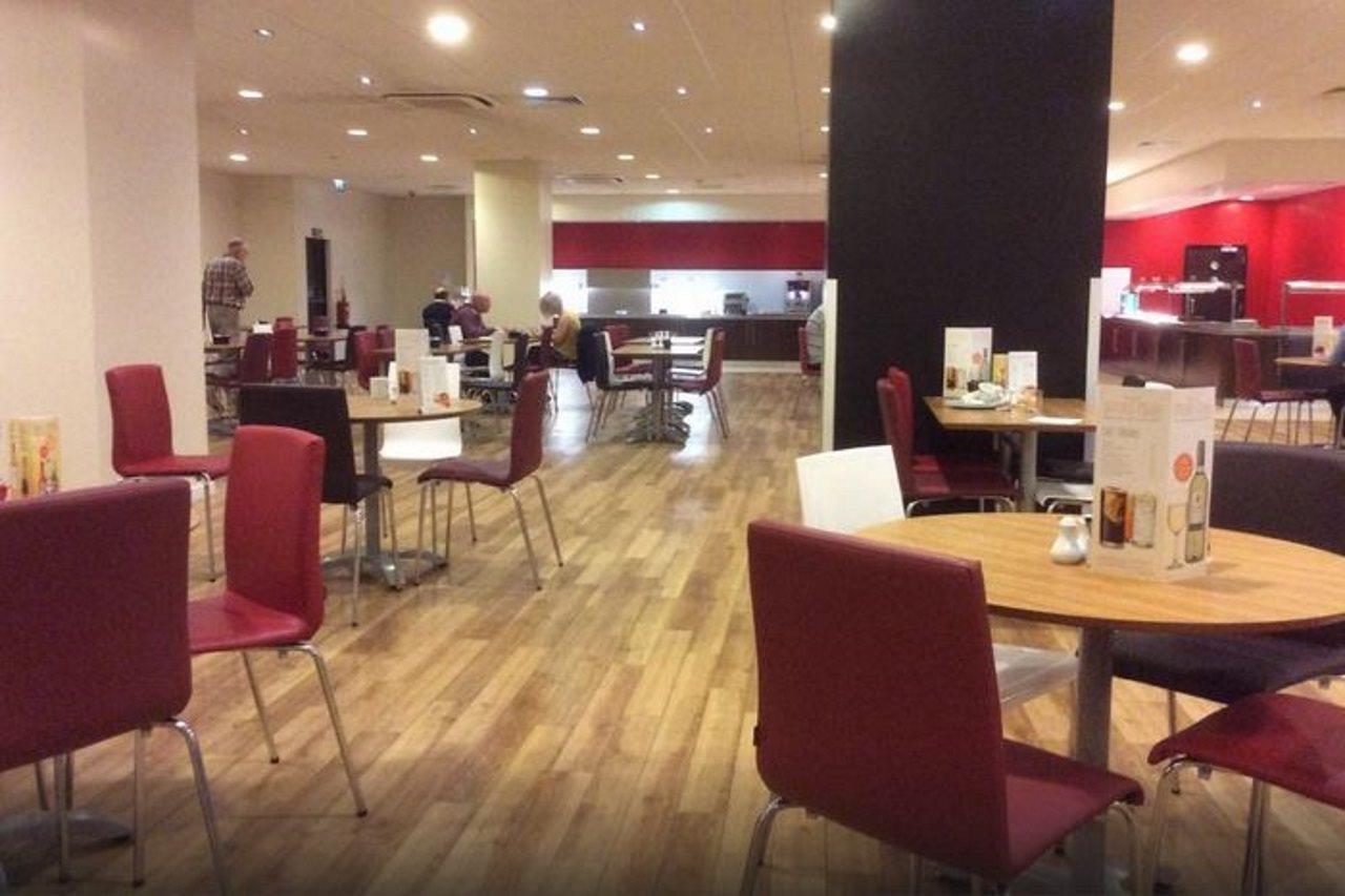 הורלי Mercure London Gatwick Airport מראה חיצוני תמונה