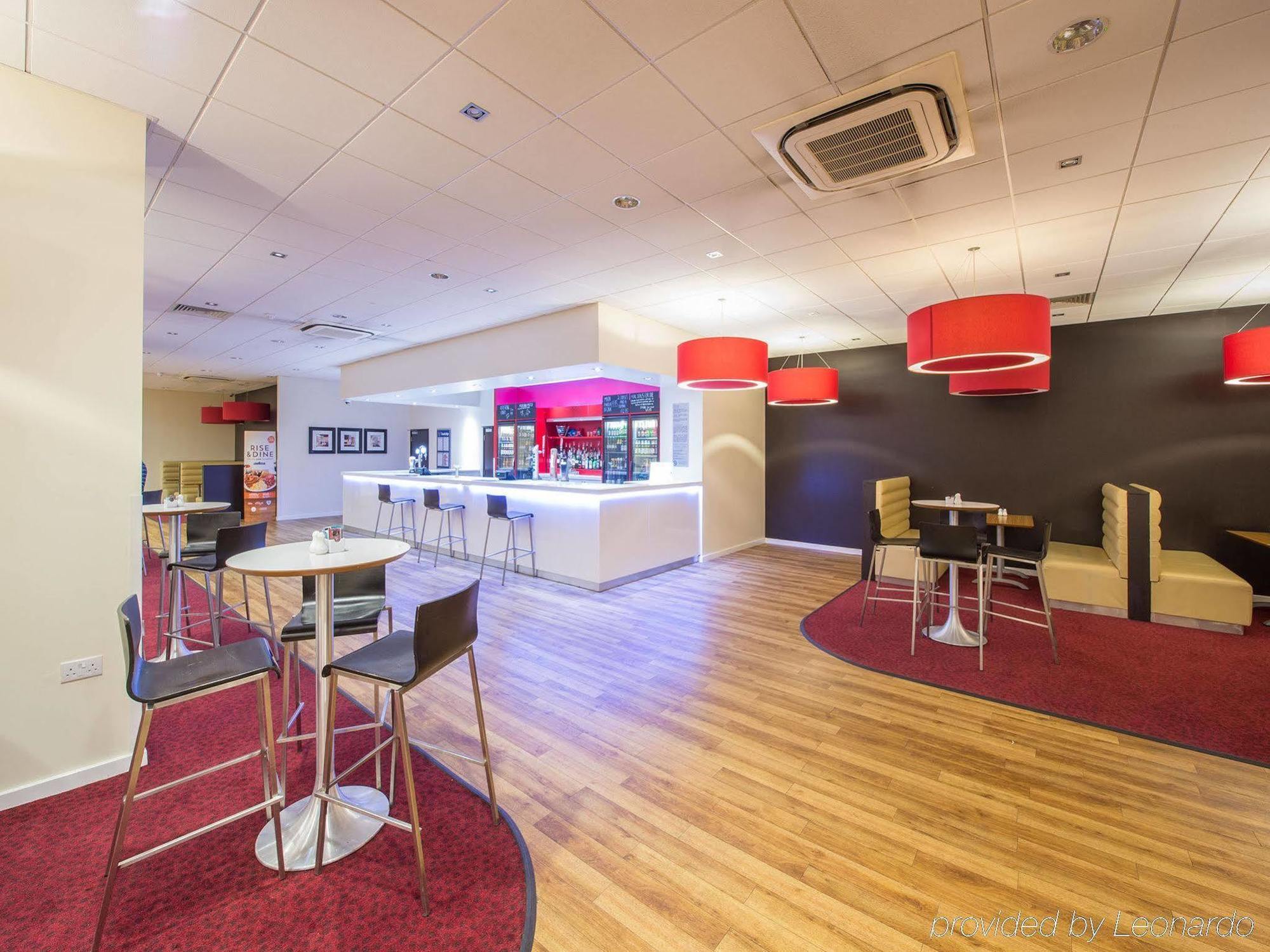 הורלי Mercure London Gatwick Airport מראה חיצוני תמונה