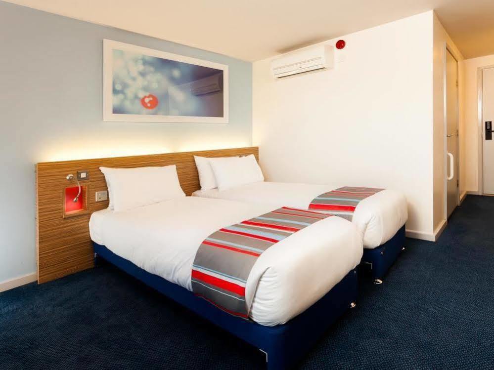 הורלי Mercure London Gatwick Airport מראה חיצוני תמונה